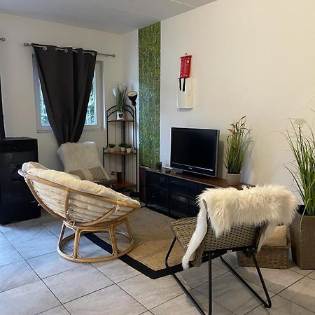 Perle De Coton Pour Duo De Charme Apartman Anhée Kültér fotó